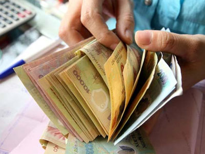 Mua tiết lợn đổ lên người giả bị cướp để trốn nợ mẹ vợ