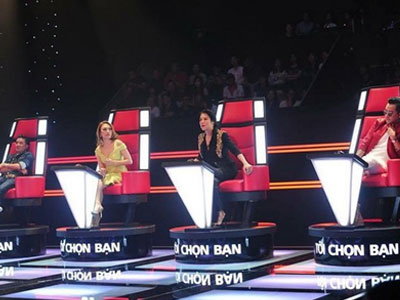 "The Voice" trở lại thời kì huy hoàng gây bão mạng xã hội
