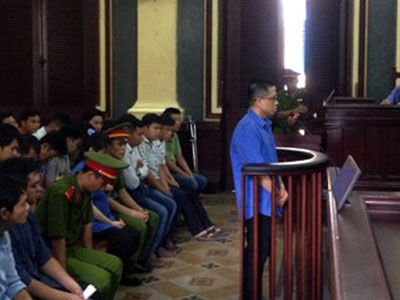 Cựu sếp ngân hàng trong đường dây đánh bạc 2.000 tỷ lãnh án
