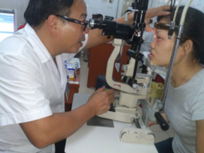 Dịch đau mắt đỏ bùng phát khắp cả nước