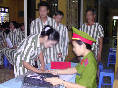 Tha nhầm phạm nhân ra tù do lỗi bất cẩn khi… "đánh máy"!