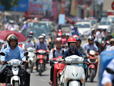 Những cảnh tránh nắng nóng 37 độ C giữa thủ đô