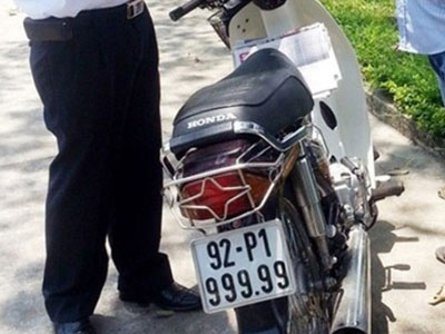 Biển số "cực khủng" cấp cho Bí thư huyện: Sẽ xem xét thu hồi