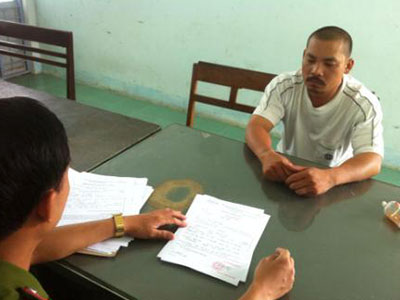 "Yêu râu xanh" khống chế thiếu nữ trẻ làm thuê để hiếp dâm
