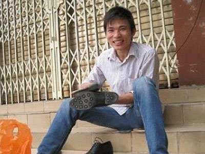 Chàng trai đánh giày đỗ đại học bây giờ ra sao?