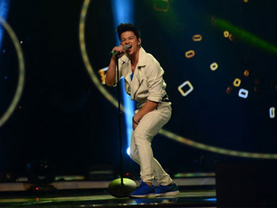 Mark Walton và Thanh Bùi "nổi da gà" khi chấm Vietnam Idol