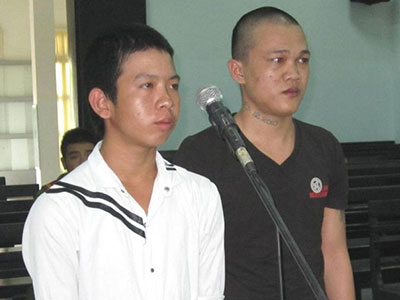 Cướp 50.000 đồng, 2 thanh niên chia nhau 10 năm tù