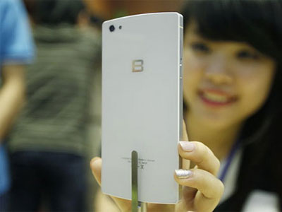 Sự thật những cái "nhất quả đất" của Bkav BPhone