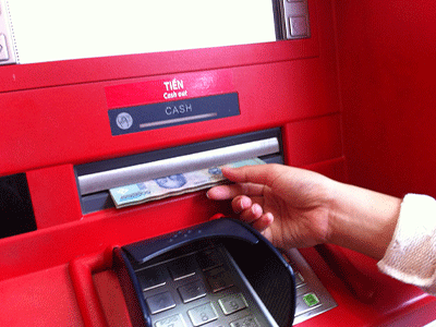 Tin bạn trai, cô gái bị chiếm đoạt hết tiền trong thẻ ATM