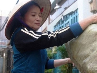 Nhiều cơ sở từ thiện xin chị ve chai tài trợ