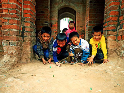 Những trò chơi mộc mạc của trẻ em