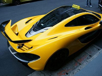 Siêu xe triệu đô McLaren P1 làm "taxi"
