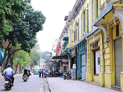 Hẩm hiu đất vàng Hồ Gươm ám ảnh đại gia kinh kỳ