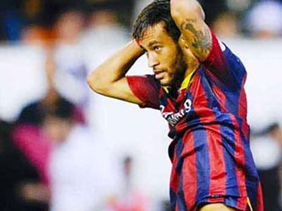 Trước chung kết Champions, Neymar nhận hung tin