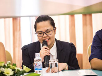Cô gái “hạt mít” giành học bổng trường công nghệ hàng đầu thế giới