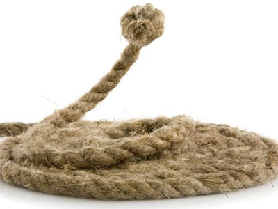 Nghi án cha siết cổ 4 con gái đến chết ở Pakistan