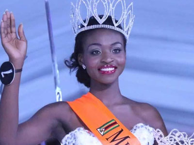 Tân Hoa hậu thế giới Zimbabwe bị "phế truất" vì ảnh khỏa thân