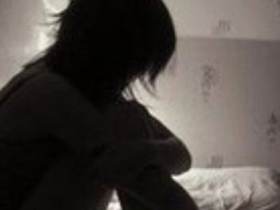Thanh niên làm "chuyện vợ chồng" với 2 nữ sinh lớp 8 lĩnh án