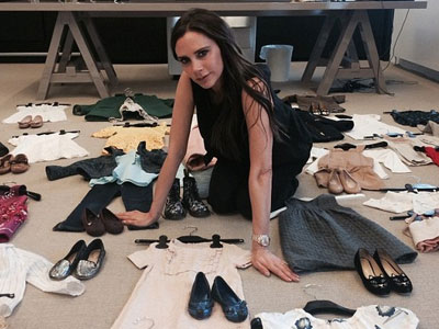 Victoria Beckham gửi tặng 25 bộ đồ của Harper tới quỹ từ thiện
