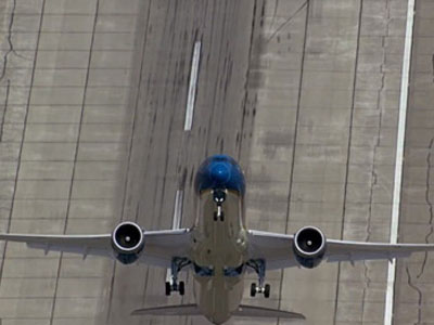 Báo Anh kinh ngạc vì máy bay Boeing của Vietnam Airlines cất cánh thẳng đứng
