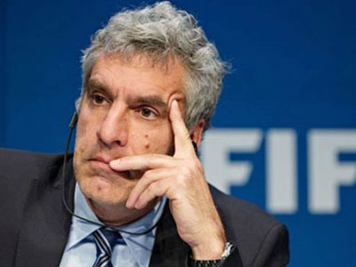 Đùa không phải lúc, Giám đốc truyền thông của FIFA từ chức