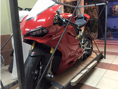 Ducati 1299 Panigale S đầu tiên về Việt Nam giá 1 tỷ đồng