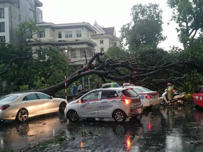 Kỹ năng an toàn khi xảy ra giông bão