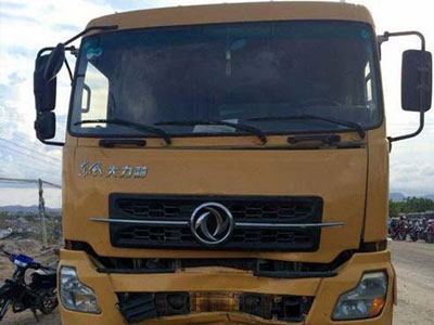 Xe ben công trình gây tai nạn, 3 người thiệt mạng