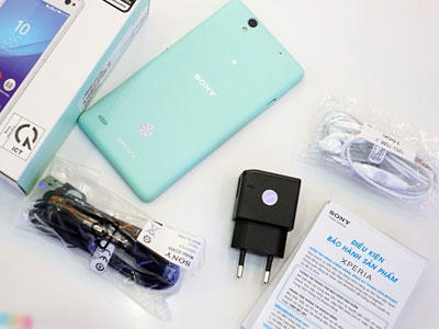 Mở hộp Xperia C4 dáng mỏng, chuyên chụp selfie giá 7,2 triệu