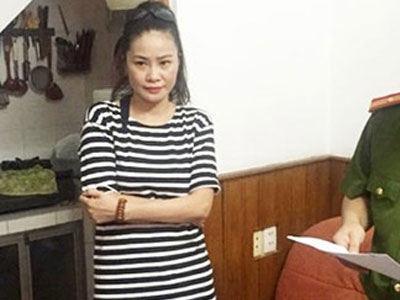 Ai là nạn nhân của "Thánh cô cô bóc"?