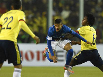 Neymar nhận thẻ đỏ, Brazil trượt ngã trước Colombia