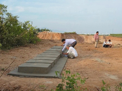 Vụ xúc nhầm 400 ngôi mộ: Bồi thường và xây mộ tượng trưng