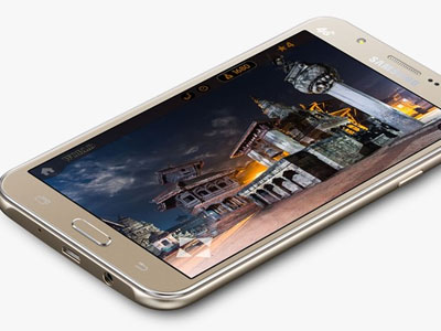 Samsung Galaxy J5, J7 ra mắt với đèn flash mặt trước