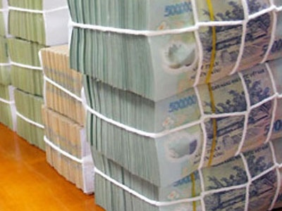 Con nợ nghìn tỷ: Nhởn nhơ du lịch nước ngoài, mua ôtô xịn