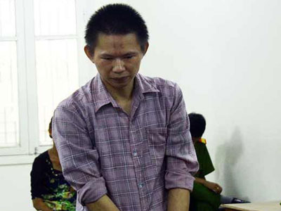 Gã thợ xây bóp cổ bà chủ nhà nghỉ lúc rạng sáng