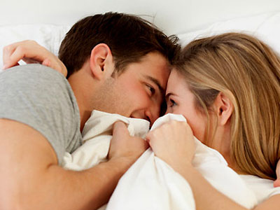 Bị hàng xóm khiếu nại do làm "chuyện ấy" quá ồn