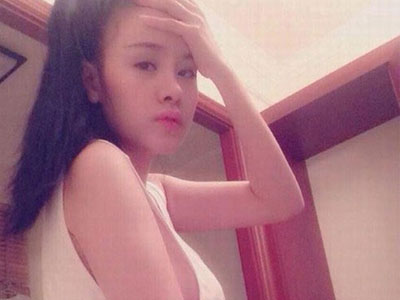Hình ảnh Bà Tưng khủng hoảng trầm trọng sau khi bị ném đá vụ "cưỡng hôn"