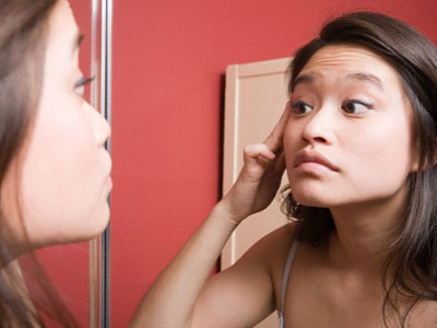 Bị bạn trai “đá” phũ phàng vì... xuống sắc