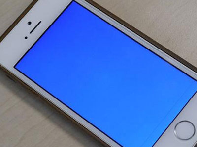 iPhone 6 dính lỗi màn hình xanh và tự khởi động lại