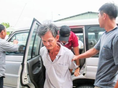 Căn hầm bí mật của kẻ giết bạn nhậu trong rẫy