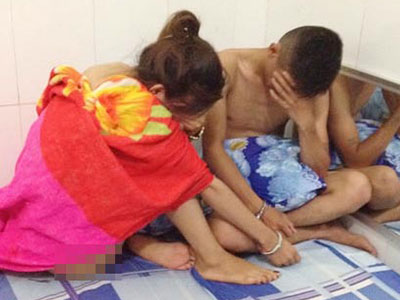 Nữ nhân viên quét dọn nhà nghỉ dàn xếp bán dâm