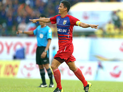 B.Bình Dương vô địch lượt đi V.League 2015: Tiền thưởng nhiều hơn lương tháng