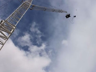 Cặp đôi Pháp gặp nạn khi nhảy bungee từ cần cẩu