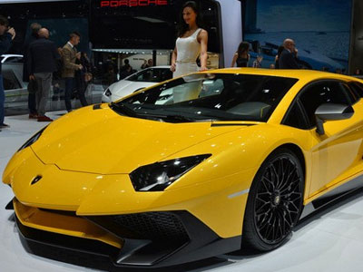 Chỉ có 500 chiếc Lamborghini Aventador SV Roadster