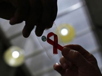 Cuba ngăn chặn thành công lây nhiễm HIV từ mẹ sang con