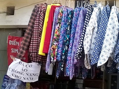 Hà Nội nắng như đổ lửa, dịch vụ ăn theo hốt bạc