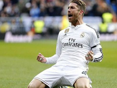 Man United nhận tin sốc từ... mẹ Sergio Ramos