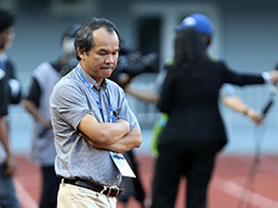 Bầu Đức tôn thờ bóng đá đẹp nhưng thua thì... phải tính
