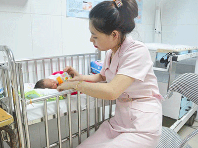 Cứu sống cháu bé trong bụng sản phụ bị tai nạn