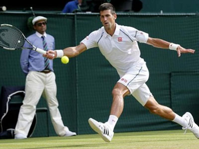 Wimbledon 2015: Raonic bị loại, Djokovic đánh bại Bernard Tomic. Sharapova vượt qua Begu